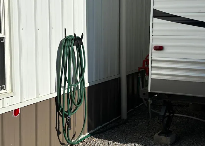 Camping Cozy Camper *