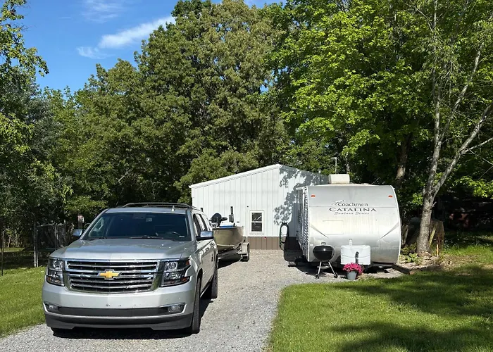 Cozy Camper Camping Creal Springs